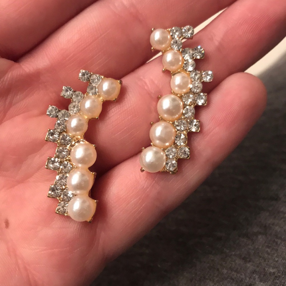 Pearl earrings